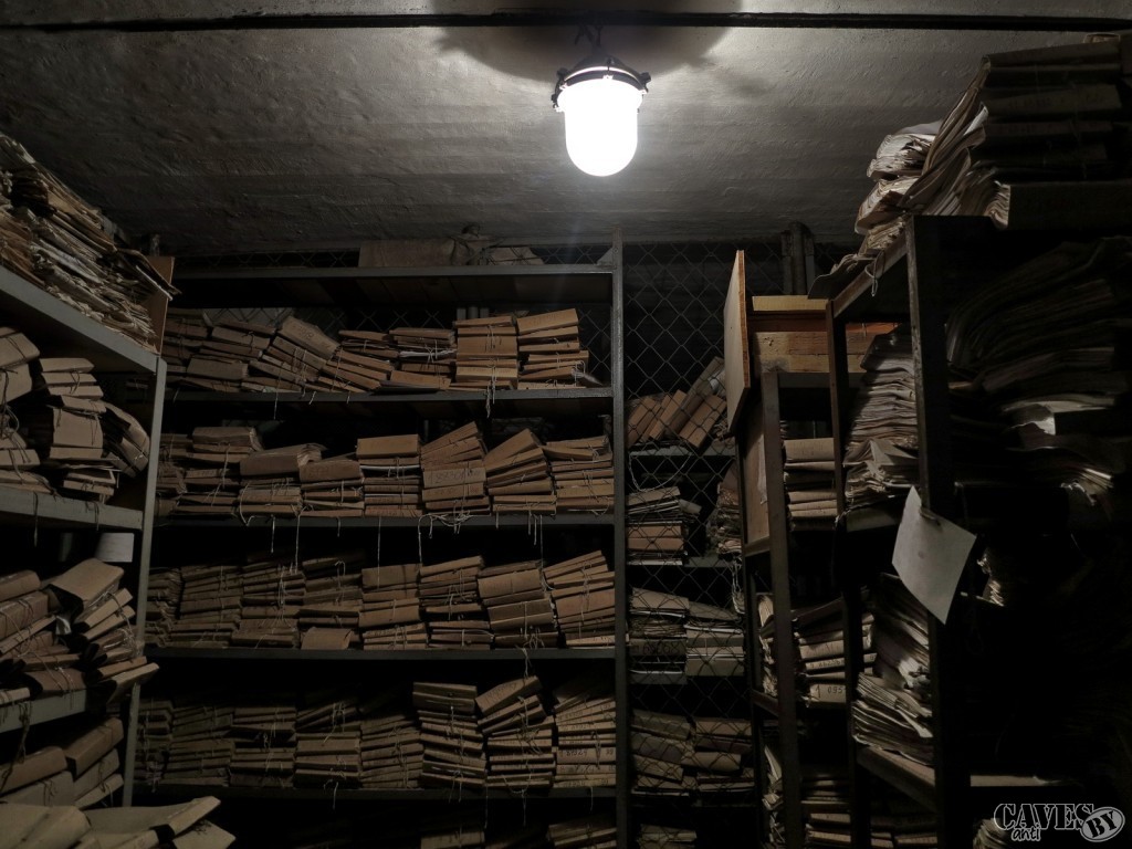 Бомбоубежище с макулатурой 2