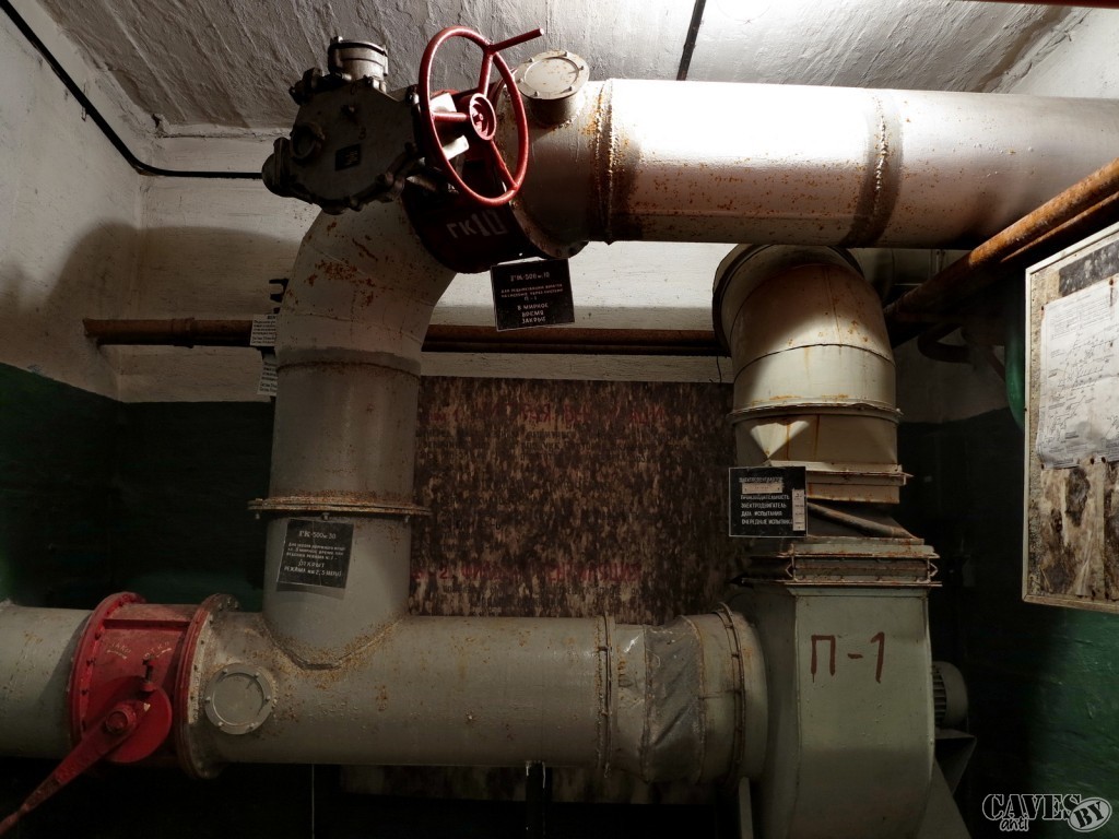 Бомбоубежище с макулатурой 5