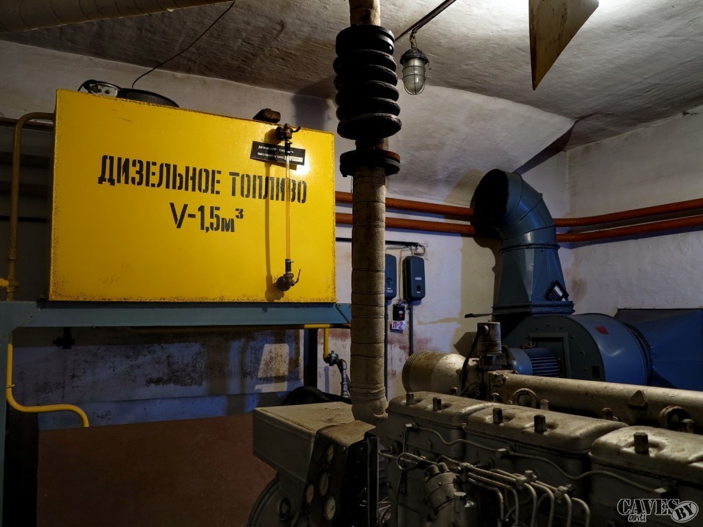 Бомбоубежище с макулатурой 8