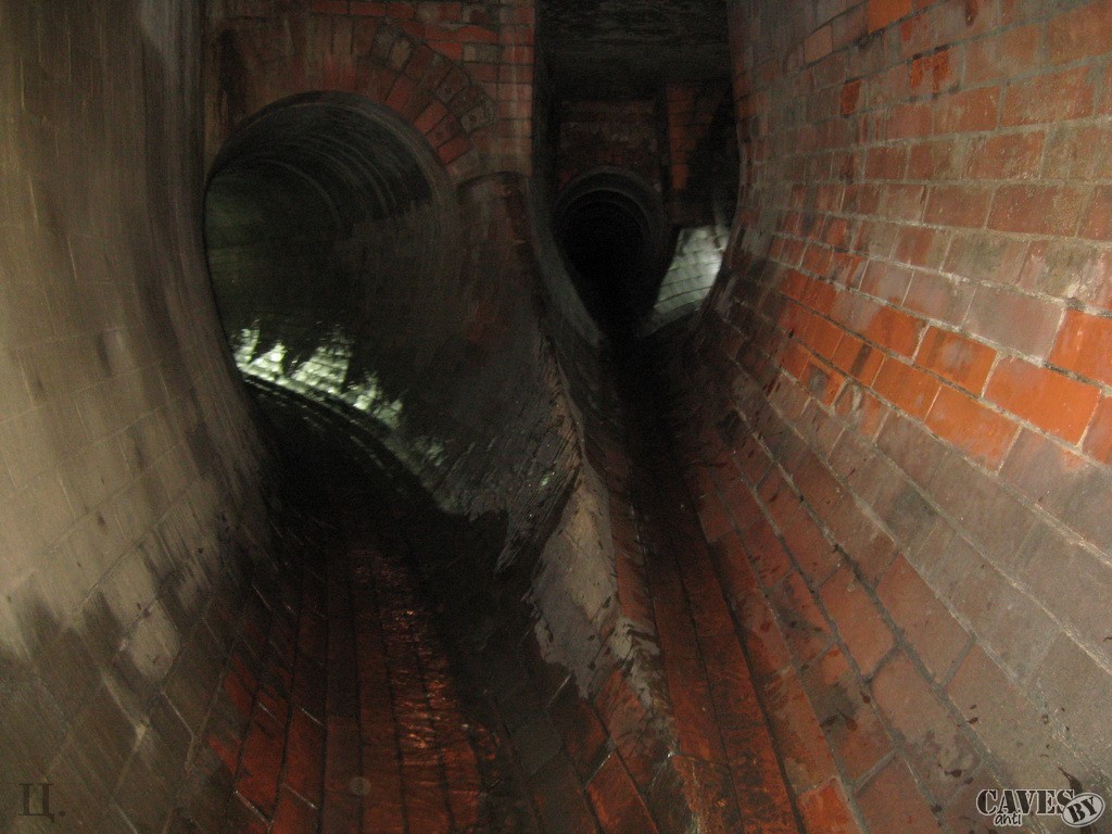 Drain Brick 17