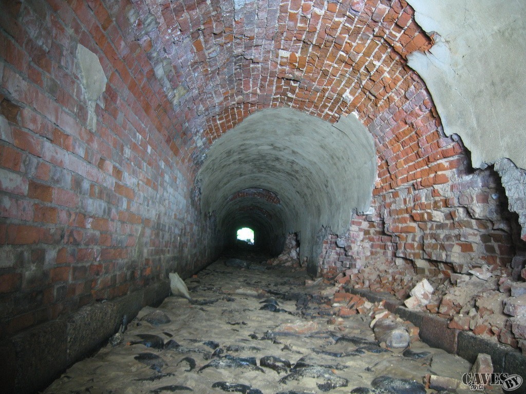 v021