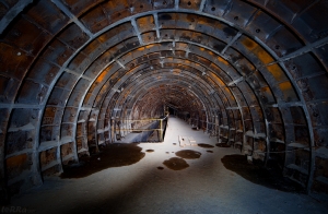 Фактурный бетонно-чугунный тоннель перехода Минский Метрострой.jpg