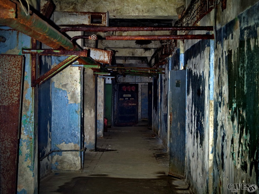 Труп бомбоубежища 4